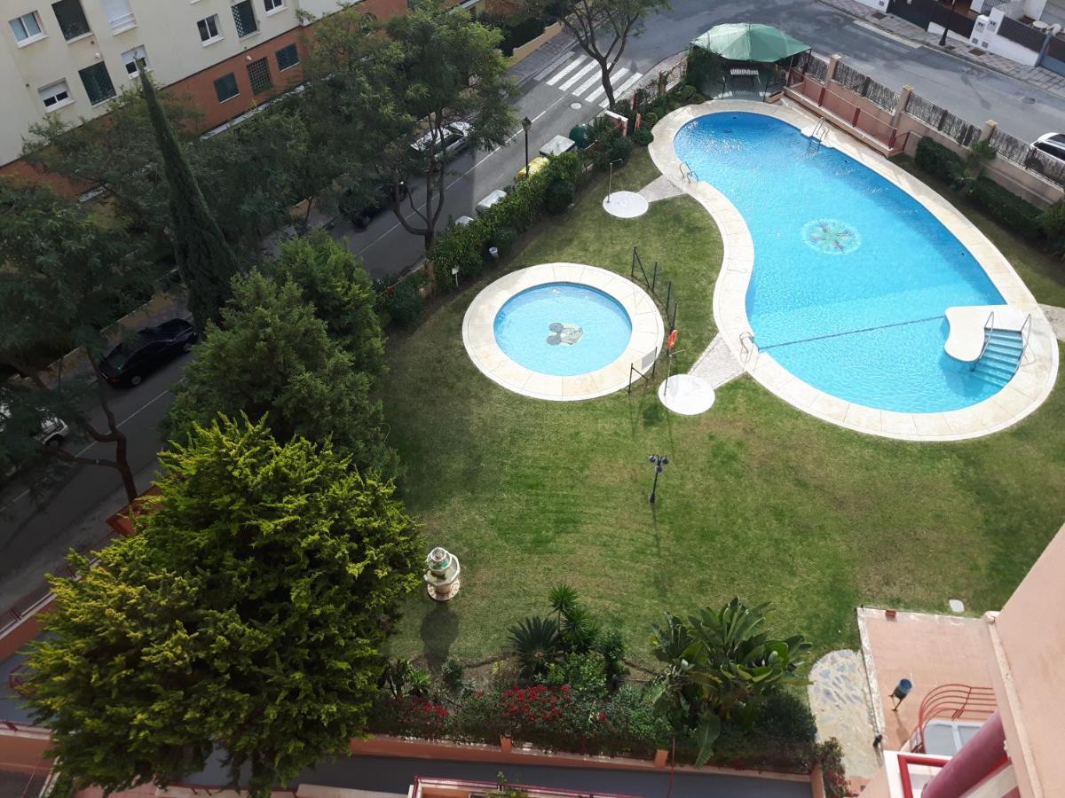 Apartamento En Фуeнхирола Екстериор снимка