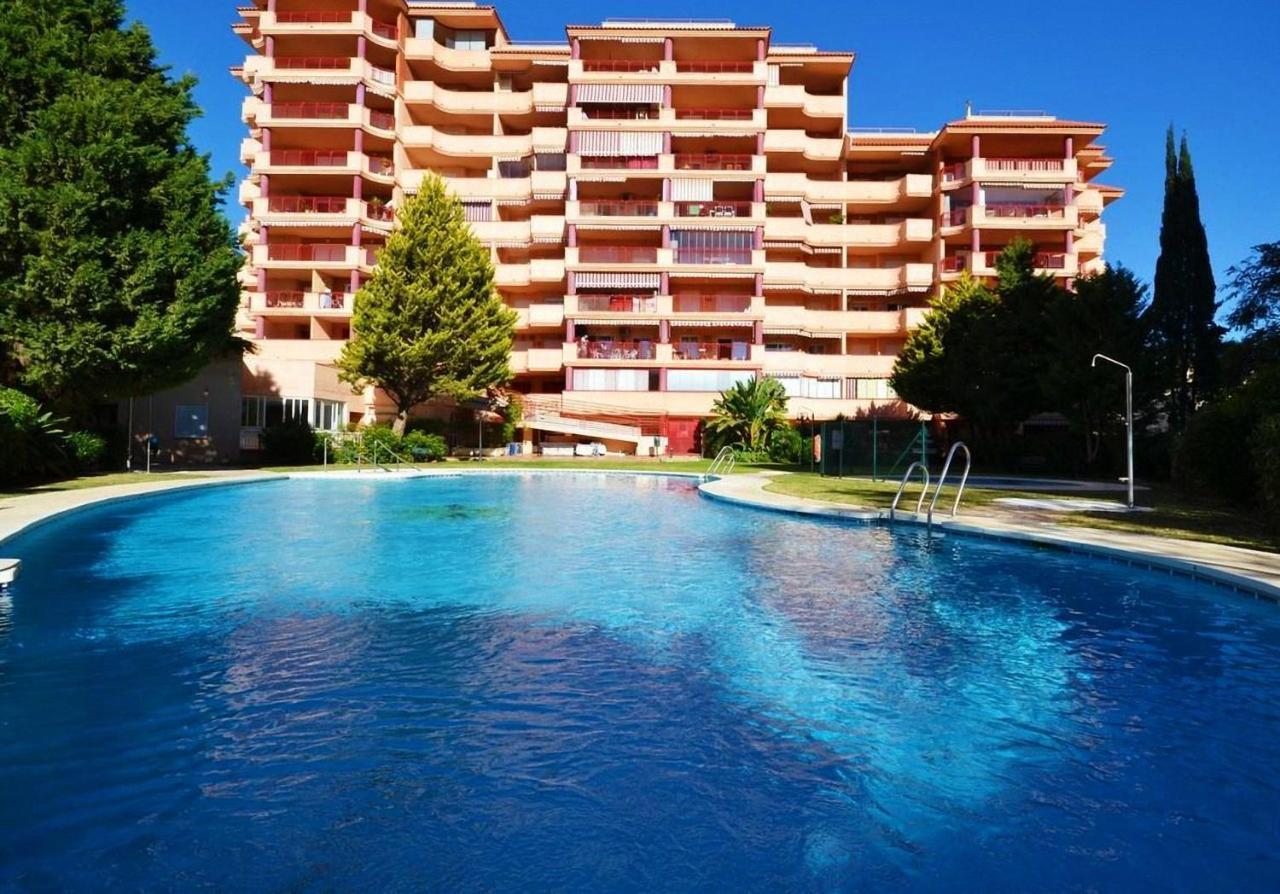 Apartamento En Фуeнхирола Екстериор снимка